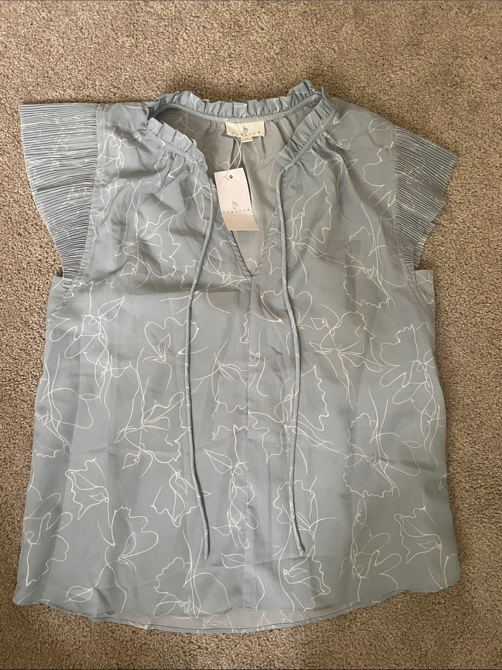 fun 2 fun Light Blue Floral Tie-Neck Cap Sleeve Blouse